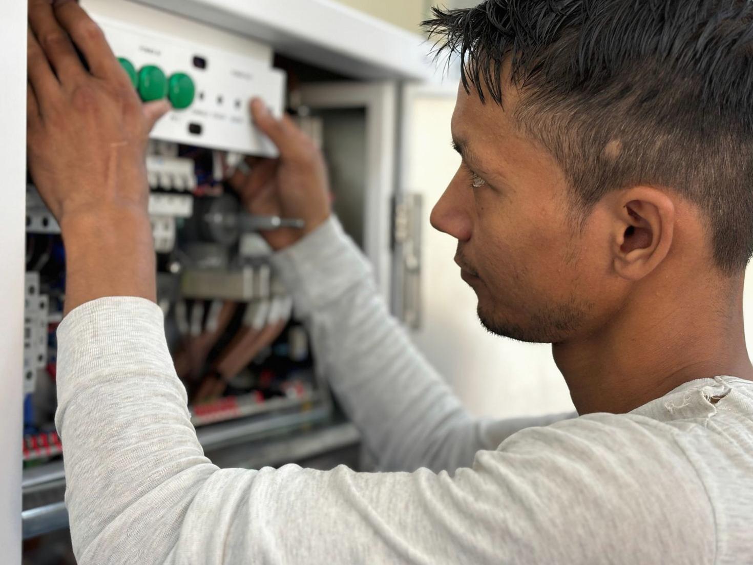 Expert Electrician